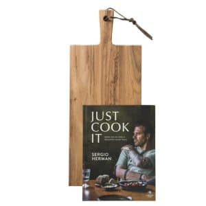 kookboek 300x300 - Serveerplank met kookboek