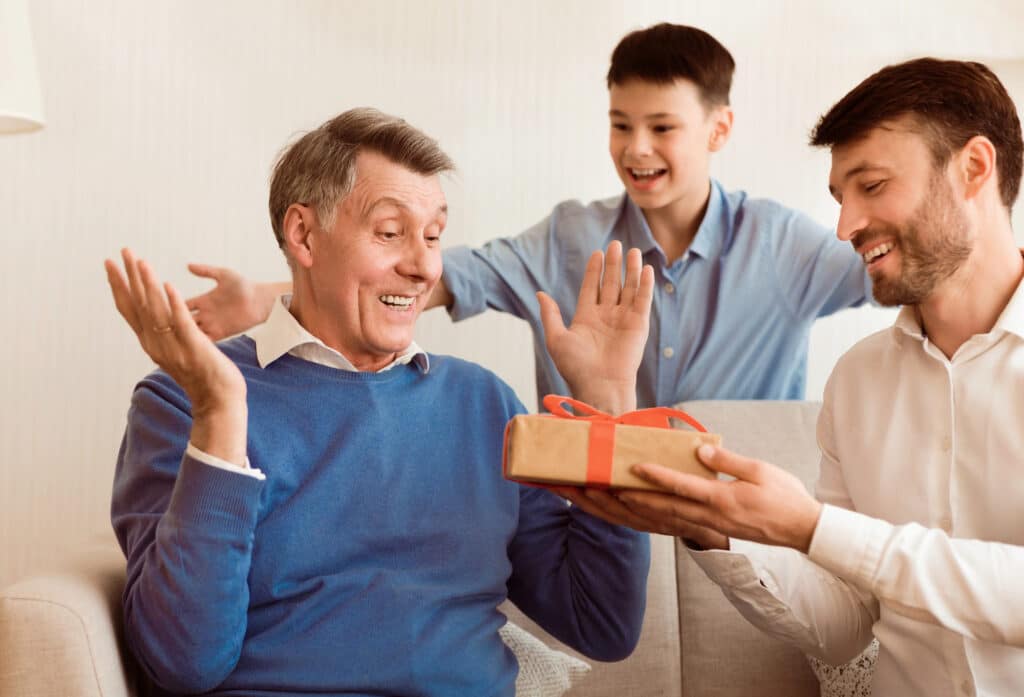 Vaderdag cadeau voor opa: de leukste ideeën voor de liefste opa 1 Vaderdag cadeau voor opa van de kleinkinderen